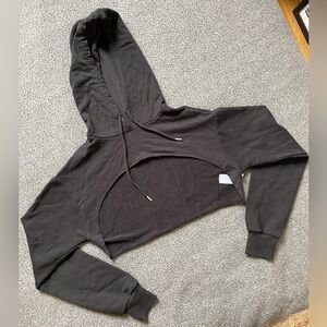 g | Crop Hooded Sweater